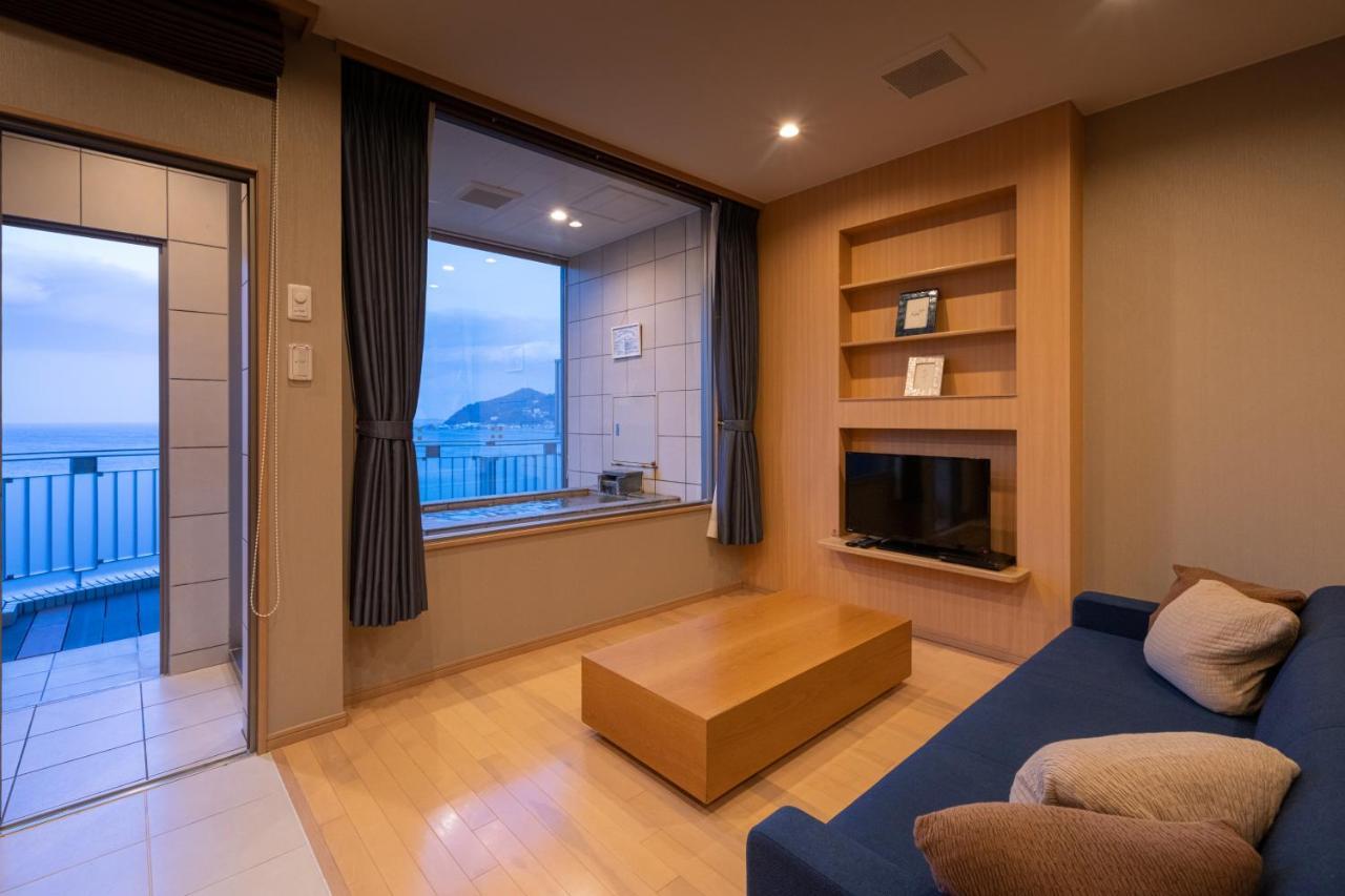 Auberge Fontaine Bleau Atami Eksteriør billede